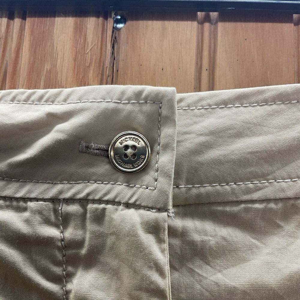 Michael Kors Tan Shorts with Flat-Front Design - Picture 3 of 5